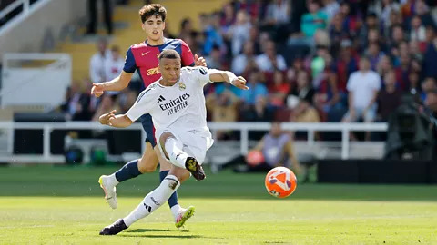 Real Madrid như 'gà mắc tóc' khi có penalty