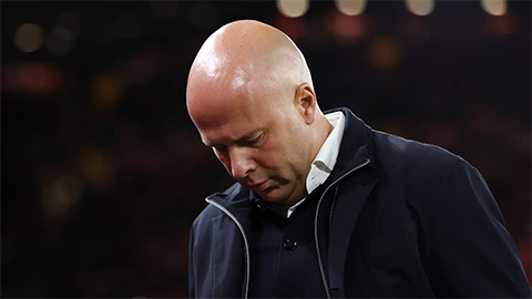 Arne Slot nổi điên, Liverpool bị gọi là 'nỗi ô nhục' sau trận thua Man City